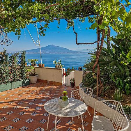 La Torretta Sea View Rooms Vico Equense Dış mekan fotoğraf