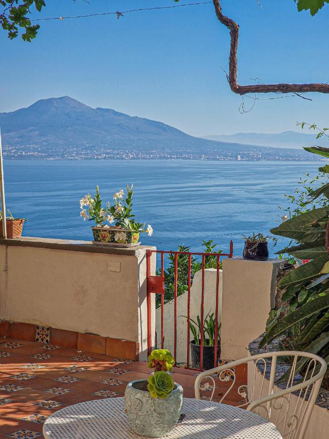 La Torretta Sea View Rooms Vico Equense Dış mekan fotoğraf
